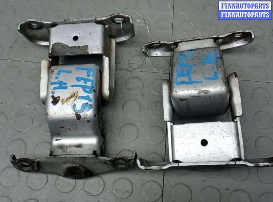 купить петля двери распашной левой на RENAULT TRAFIC 2