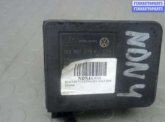 Блок ABS на Volkswagen Golf V (1K)