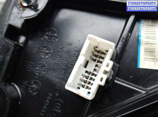 Зеркало боковое на Hyundai Santa Fe II (CM)