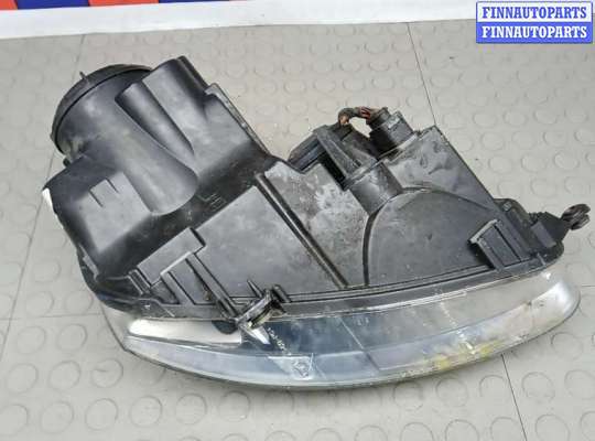 Фара передняя на Volkswagen Golf V (1K)