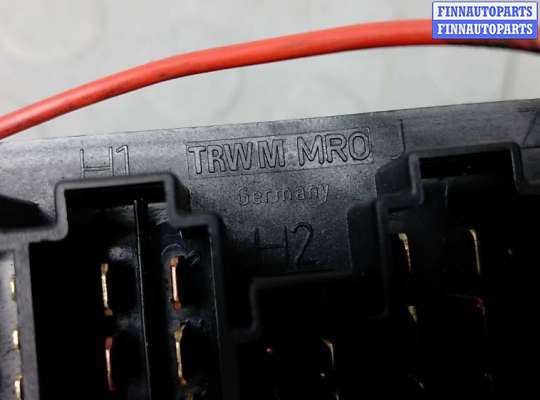 купить блок предохранителей на VOLKSWAGEN TRANSPORTER T4