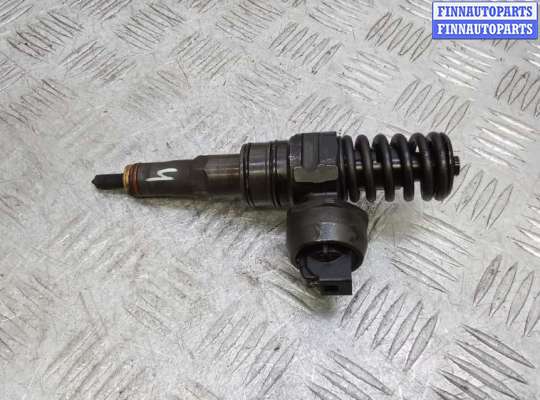 Форсунка топливная на Volkswagen Jetta V (1K)