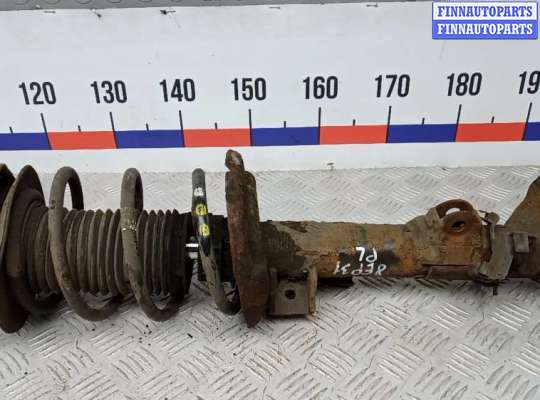 стойка передняя левая MB1453784 на MERCEDES BENZ C-CLASS W204