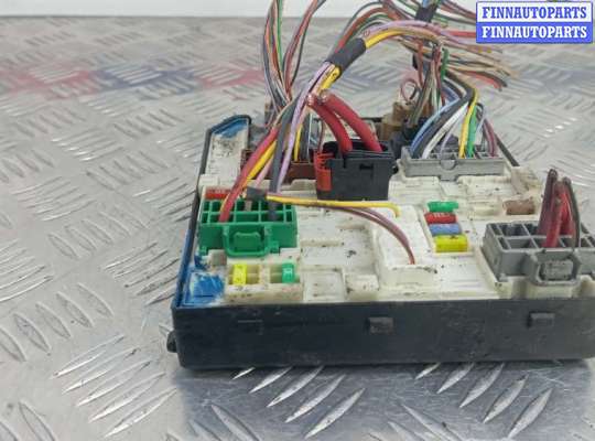 купить блок предохранителей на RENAULT MASTER 3