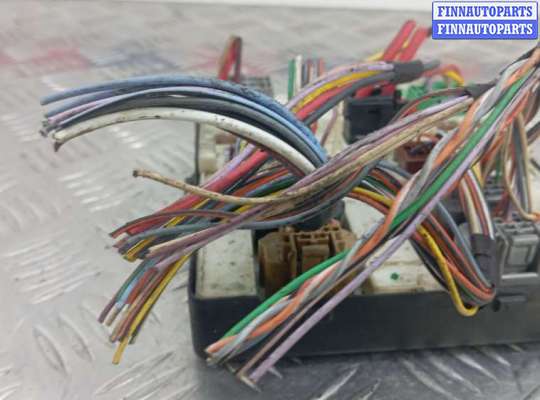 купить блок предохранителей на RENAULT MASTER 3