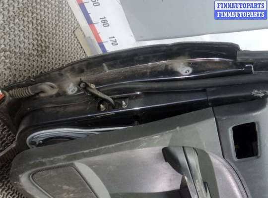 купить дверь задняя правая на FORD C-MAX 1