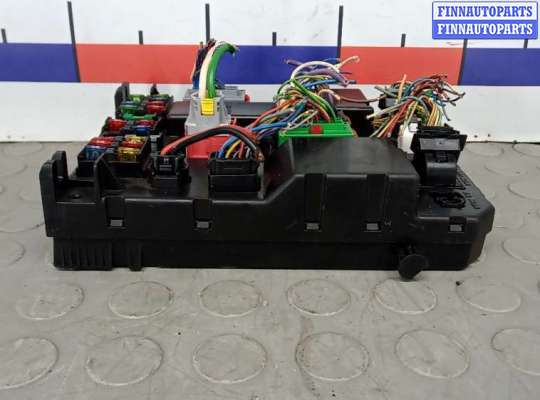 купить блок предохранителей на PEUGEOT 307