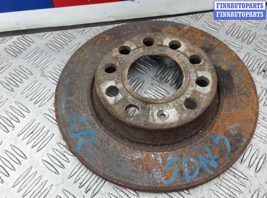 диск тормозной задний AU1641767 на AUDI A4 B7