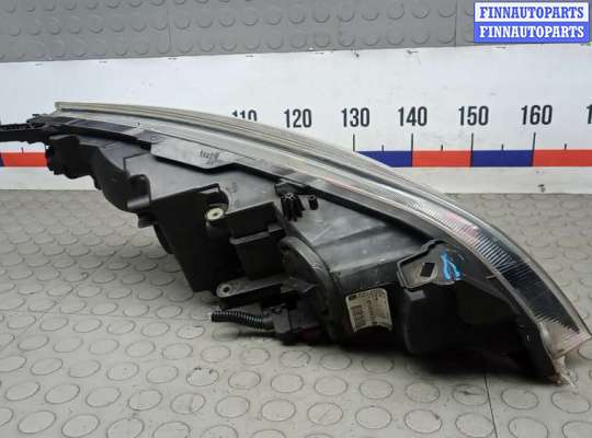 Фара передняя на Opel Astra J
