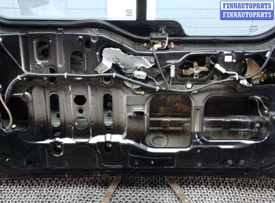 Крышка багажника на Honda CR-V II (RD_)