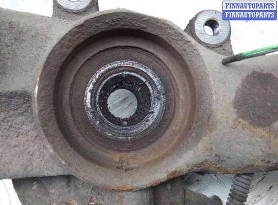 купить ступица передняя левая на AUDI A4 B5