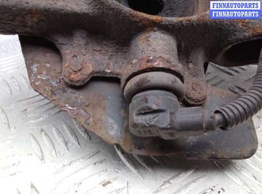 купить ступица передняя левая на AUDI A4 B5