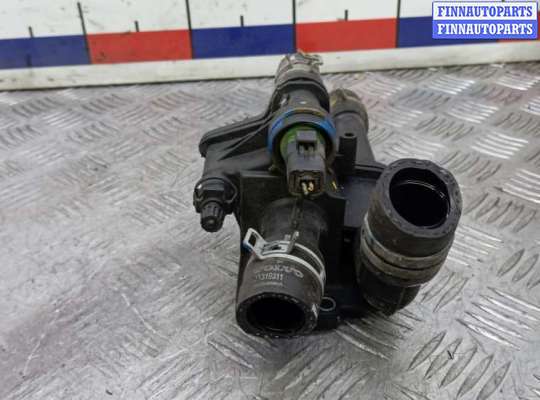 Корпус термостата на Volvo V40 Cross Country (P1)