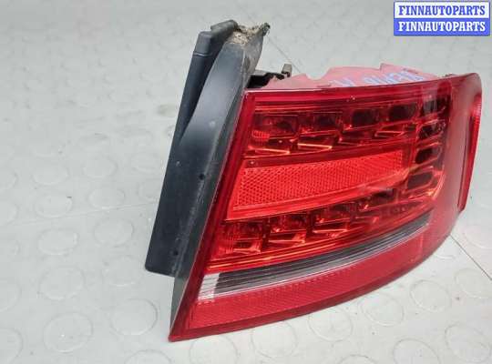 купить фонарь задний правый на AUDI A4 B8