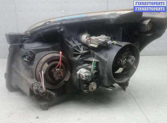купить фара правая на TOYOTA AVENSIS T25