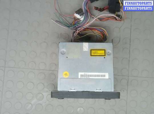 купить магнитола на VOLKSWAGEN CADDY 3