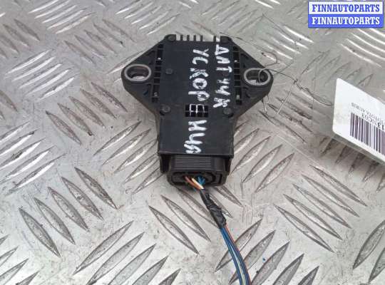 купить блок управления на TOYOTA AURIS E150