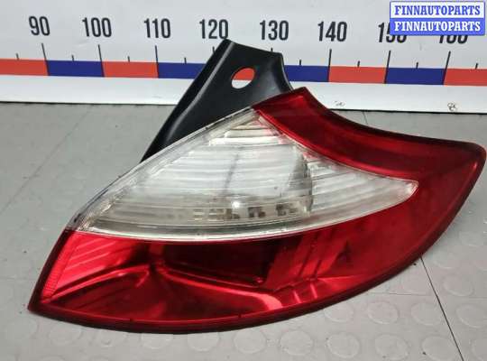 Фонарь задний на Renault Megane III