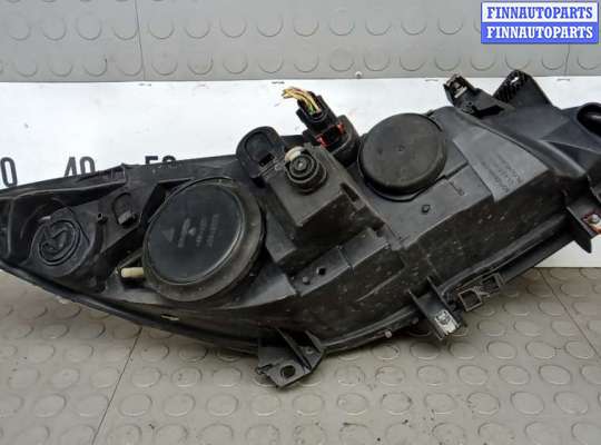 Фара передняя на Peugeot 307