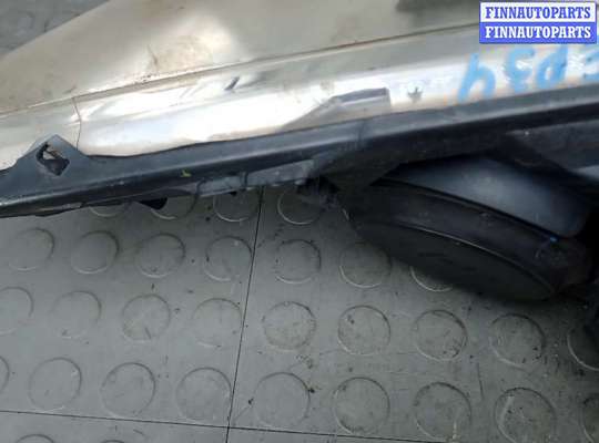 Фара передняя на Peugeot 307