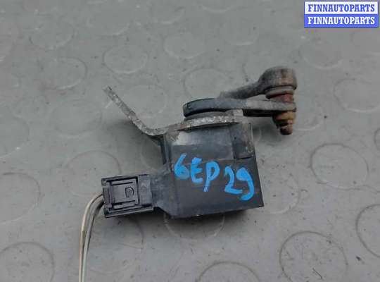 купить датчик положения подвески на BMW 7 E65