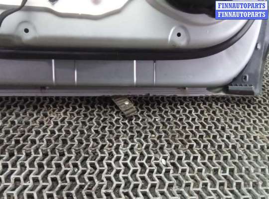 Дверь боковая