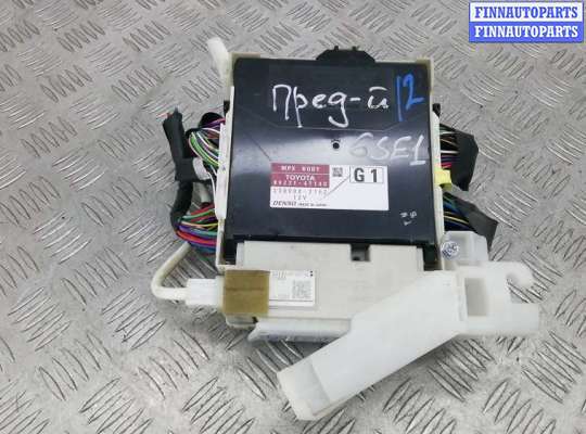 купить блок предохранителей на TOYOTA PRIUS XW30