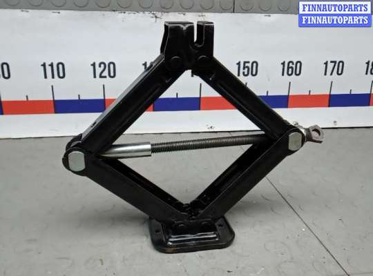 Ключ балонный на Kia Ceed II (JD)