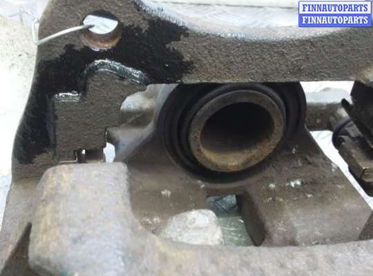 купить суппорт тормозной задний правый на LEXUS RX 3