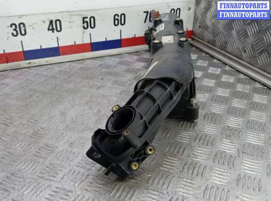 Коллектор впускной на Opel Zafira C