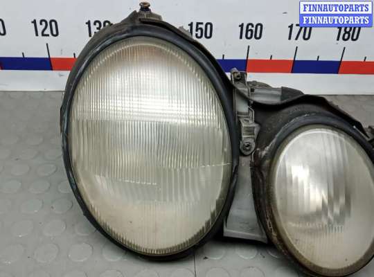 купить фара правая на MERCEDES BENZ CLK C208