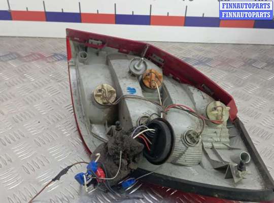 купить фонарь задний левый на SKODA FABIA 2