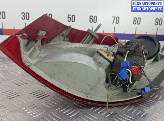 купить фонарь задний левый на SKODA FABIA 2