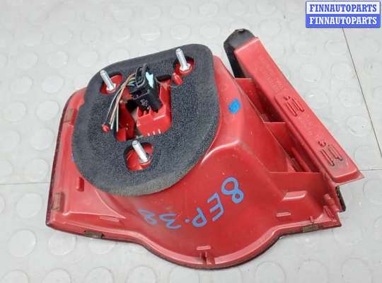 купить фонарь задний правый на VOLKSWAGEN PASSAT B6