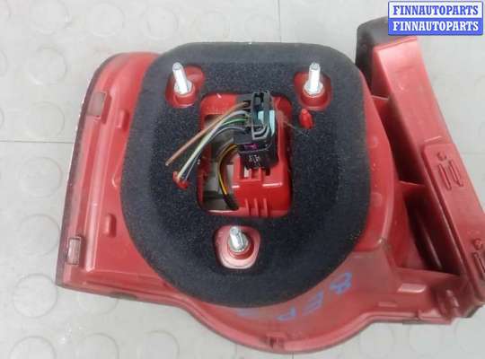 купить фонарь задний правый на VOLKSWAGEN PASSAT B6