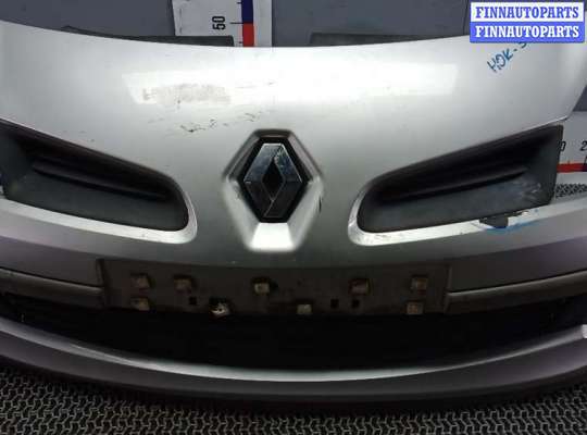 Бампер передний на Renault Clio III