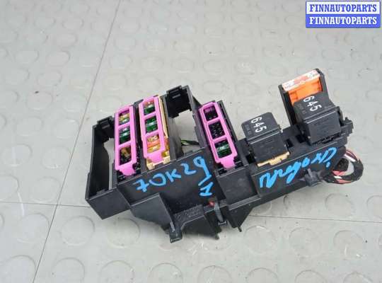 купить блок предохранителей на AUDI A5 1