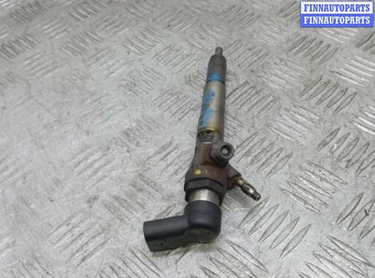 Форсунка топливная на Mercedes-Benz A (W176)