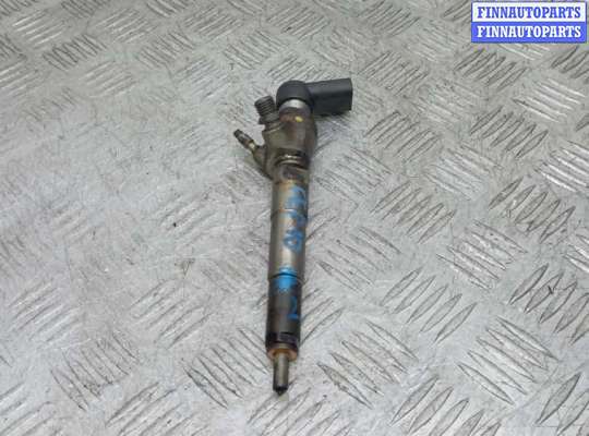 Форсунка топливная на Mercedes-Benz A (W176)