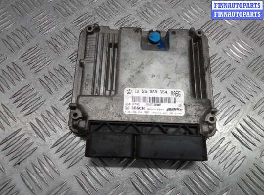 блок управления двс OP1670600 на OPEL ASTRA J