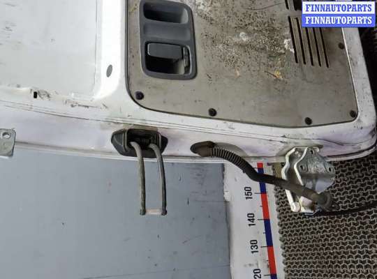 купить дверь распашная правая на MERCEDES BENZ VITO W639