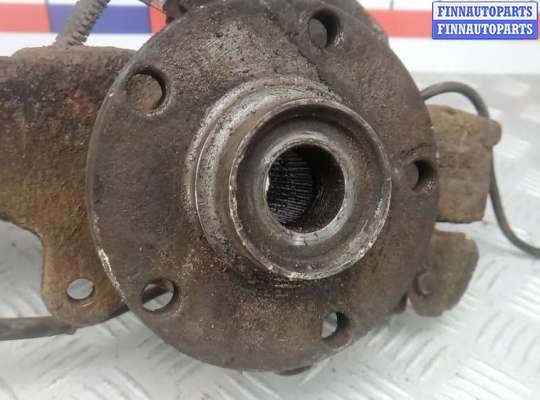 купить ступица передняя правая на AUDI A4 B5