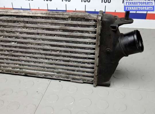 купить радиатор интеркулера на OPEL VIVARO