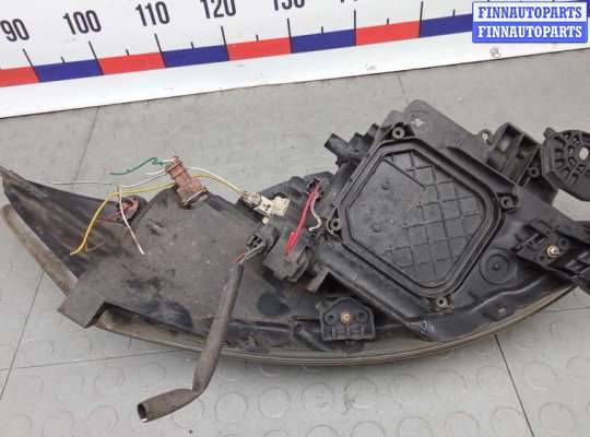 купить фара левая на TOYOTA AURIS E150