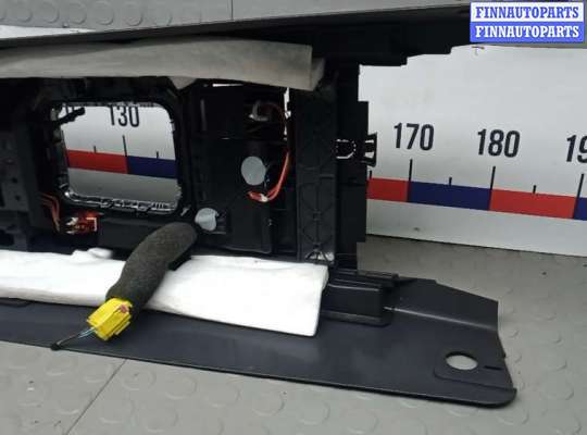 купить подлокотник центральный на VOLKSWAGEN TOUAREG 7L