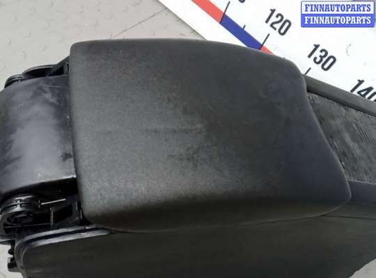купить подлокотник центральный на VOLVO V60 1