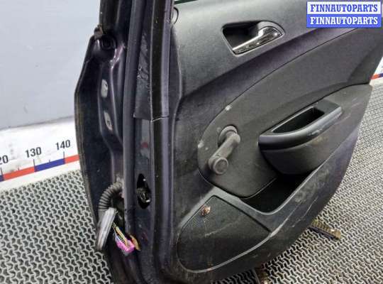 купить дверь задняя правая на OPEL ASTRA J