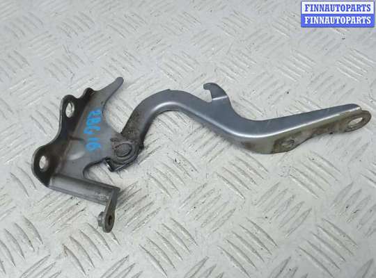 Петля капота