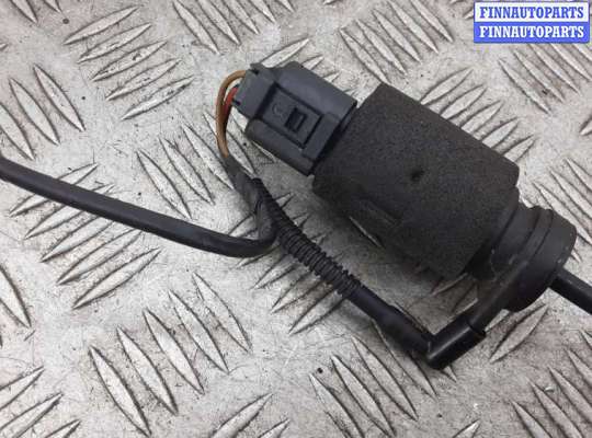 купить моторчик омывателя фар на BMW 3 E46