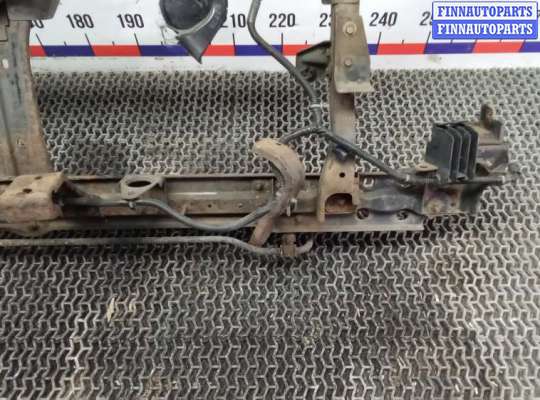 Панель передняя (телевизор) на Nissan Navara / PickUp (D40)